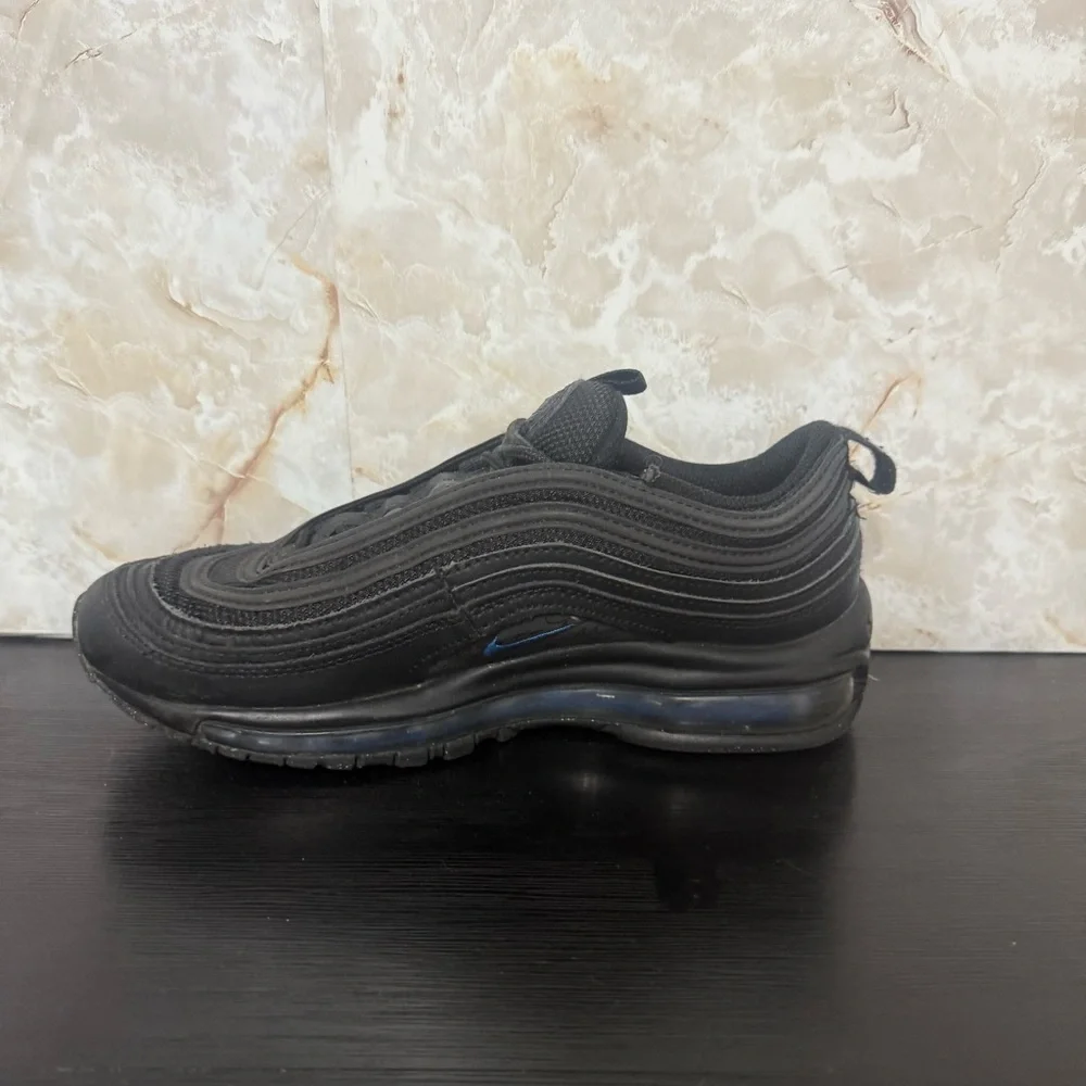 Nike Air Max 97 size 6Y‎